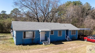 1127 E New Boston Rd, Nash, TX 75569