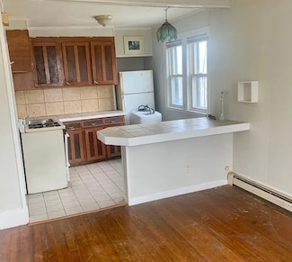 26 Beacon St Unit 304, Winthrop, MA 02152