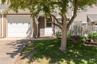8454 Copperfield Way Unit 75, Inver Grove Heights, MN 55076