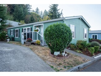 3930 SE 162nd Ave Unit 13, Portland, OR 97236
