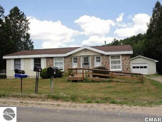 2904 Hoover Rd, Barryton, MI 49305