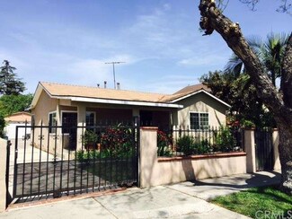 1117 W Myrtle St, Santa Ana, CA 92703