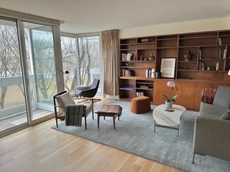 975 Memorial Dr Unit 401, Cambridge, MA 02138