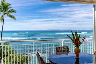 2969 Kalakaua Ave Unit 202, Honolulu, HI 96815