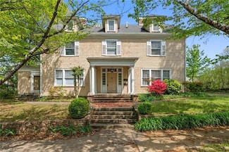 1811 S Main St, Winston Salem, NC 27127