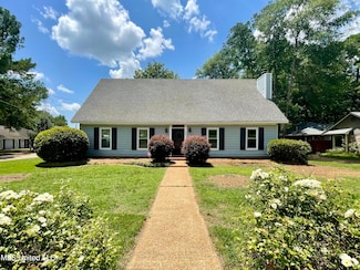 695 Greenfield Dr, Ridgeland, MS 39157