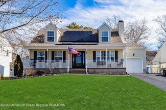 389 Mermaid Dr, Manahawkin, NJ 08050