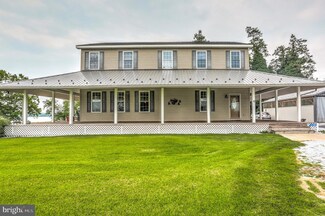 110 E Frazer St, Etters, PA 17319