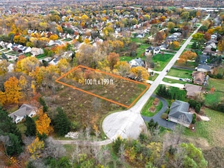 24970 Glenda St, Novi, MI 48375