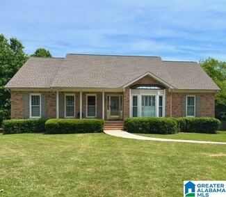 2068 Cahaba Crest Dr, Birmingham, AL 35242