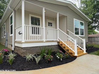 1306 Vermont Ave, Etowah, TN 37331