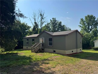 1824 Brittany Trail, Pleasant Garden, NC 27313