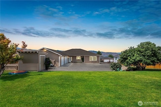 73 S Meadowbrook Ln, East Wenatchee, WA 98802