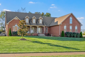 185 Plantation Dr, Pleasant View, TN 37146