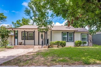 3370 W Boyce Ave, Fort Worth, TX 76133