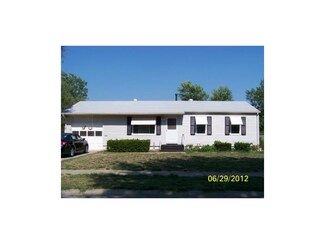 1207 N Viking Dr, Independence, MO 64056