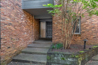 128 Hampton Place Unit 128, Nashville, TN 37215