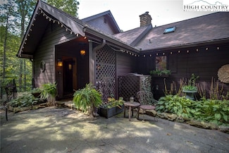 2453 Payne Branch Rd, Blowing Rock, NC 28605