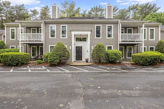 44 Bay Farm Rd, Duxbury, MA 02332