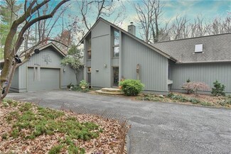 2332 Laurel Park Hwy, Hendersonville, NC 28739