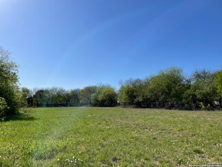 5731 McDavitt Rd, San Antonio, TX 78227