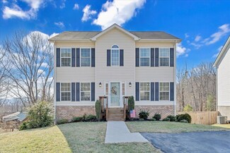 2000 Tula Dr, Salem, VA 24153