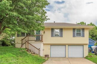 3715 N Woodland Ave, Kansas City, MO 64116