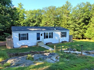 21 Shaker Blvd, Enfield, NH 03748