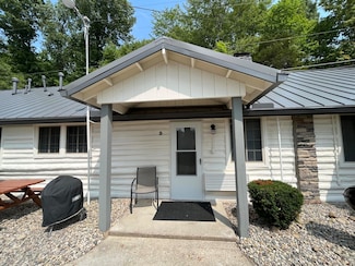 11556 Breyman Hwy, Tipton, MI 49287
