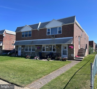 2343 Hoffnagle St, Philadelphia, PA 19152