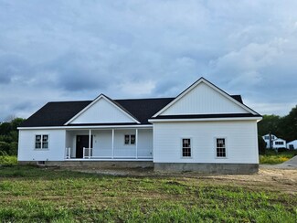 2 Elm St, Uxbridge, MA 01569