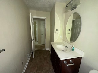 3144 Clemons Rd, Stockbridge, GA 30281