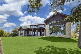 102 Labrador Ln, Columbus, TX 78934