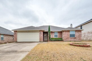 2051 Brazos Ct, Grand Prairie, TX 75052