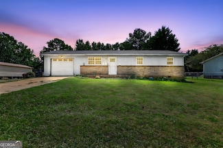 3636 Meadowview Dr, Lithia Springs, GA 30122