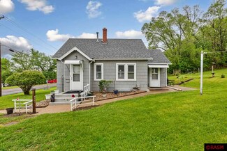 1313 Vine St, Le Sueur, MN 56058