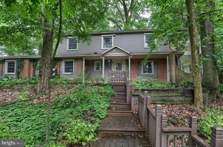 56 Brownstone Dr, Hershey, PA 17033