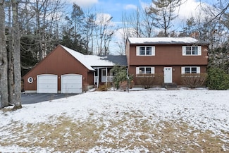 3 Merganser Ln, Topsham, ME 04086
