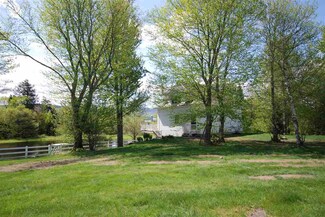 420 Sun Valley Rd, Morrisville, VT 05661