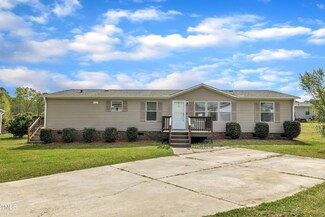 162 E Abbey Ct, Smithfield, NC 27577