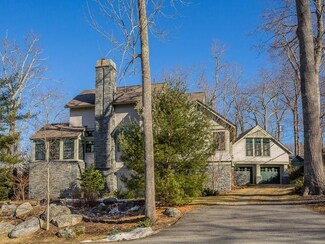 1 Metcalf Rd, Camden, ME 04843