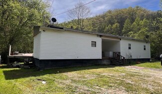 6613 State Highway 404, David, KY 41616