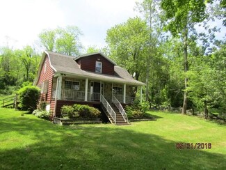 1523 Sugar Loaf Rd, Confluence, PA 15424