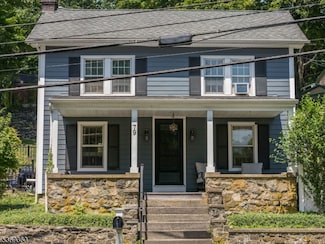 79 Fairview Ave, High Bridge, NJ 08829