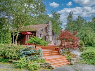 15 Pond Ln, Saugerties, NY 12477