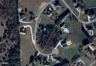 425 Summerhill Dr, Kodak, TN 37764