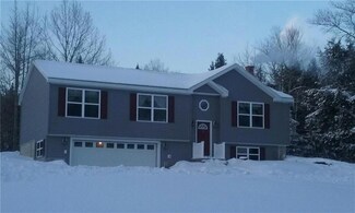 7 Royal Ridge Ln, Bucksport, ME 04416