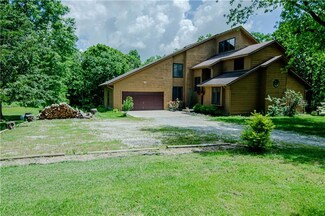 206 NW 131st Rd, Clinton, MO 64735