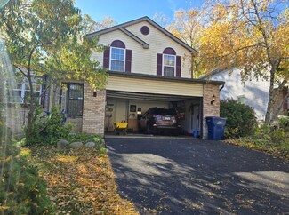 2607 Sycamore Dr, Waukegan, IL 60085
