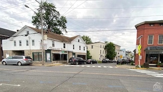 801 Columbia St, Hudson, NY 12534